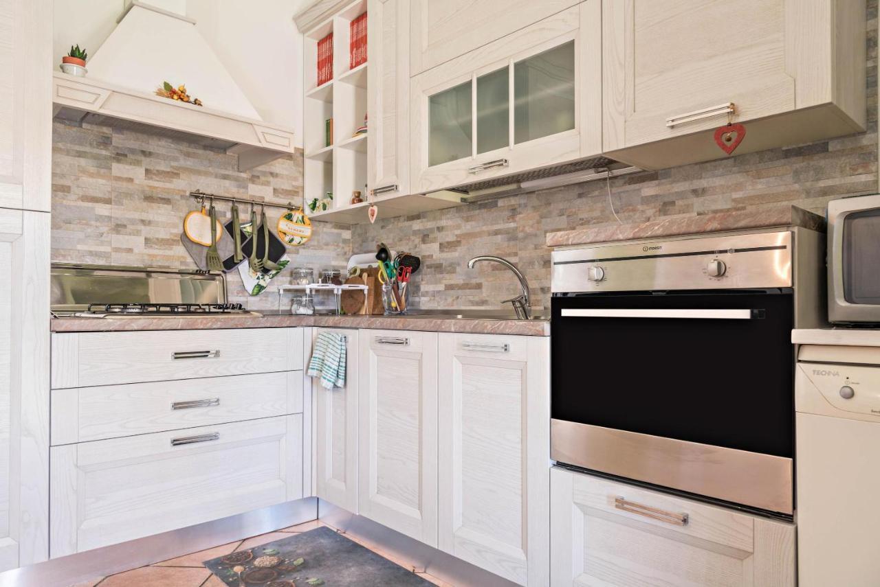 Tinas Yellow Home Leggiuno Zewnętrze zdjęcie